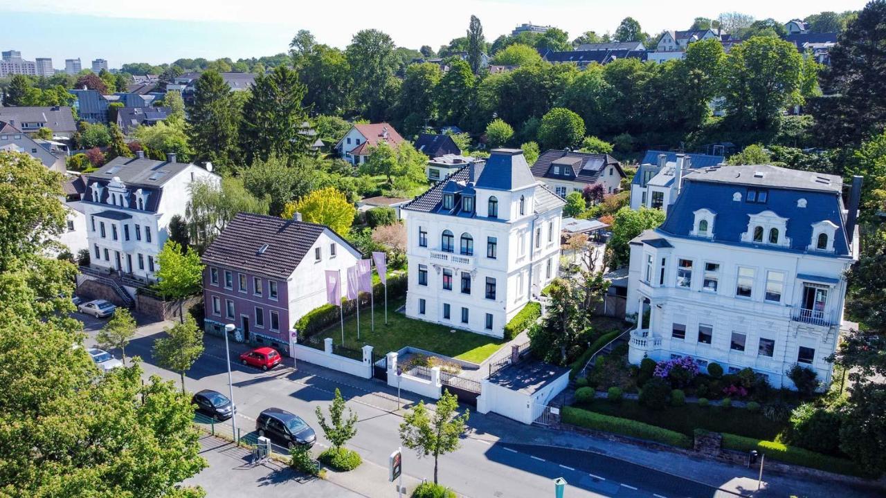 Boutique Hotel Villa Am Ruhrufer Golf & Spa Muelheim an der Ruhr Exterior photo