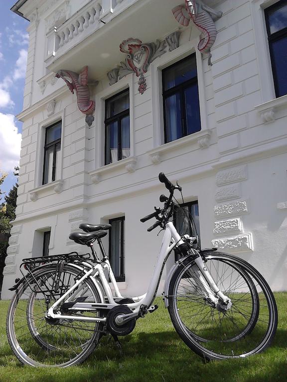 Boutique Hotel Villa Am Ruhrufer Golf & Spa Muelheim an der Ruhr Exterior photo