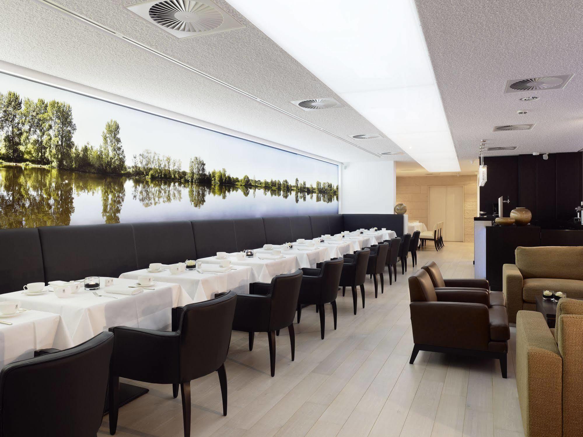 Boutique Hotel Villa Am Ruhrufer Golf & Spa Muelheim an der Ruhr Restaurant photo