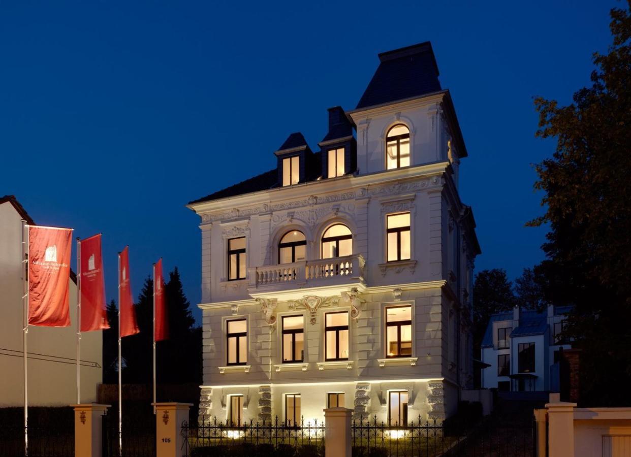 Boutique Hotel Villa Am Ruhrufer Golf & Spa Muelheim an der Ruhr Exterior photo